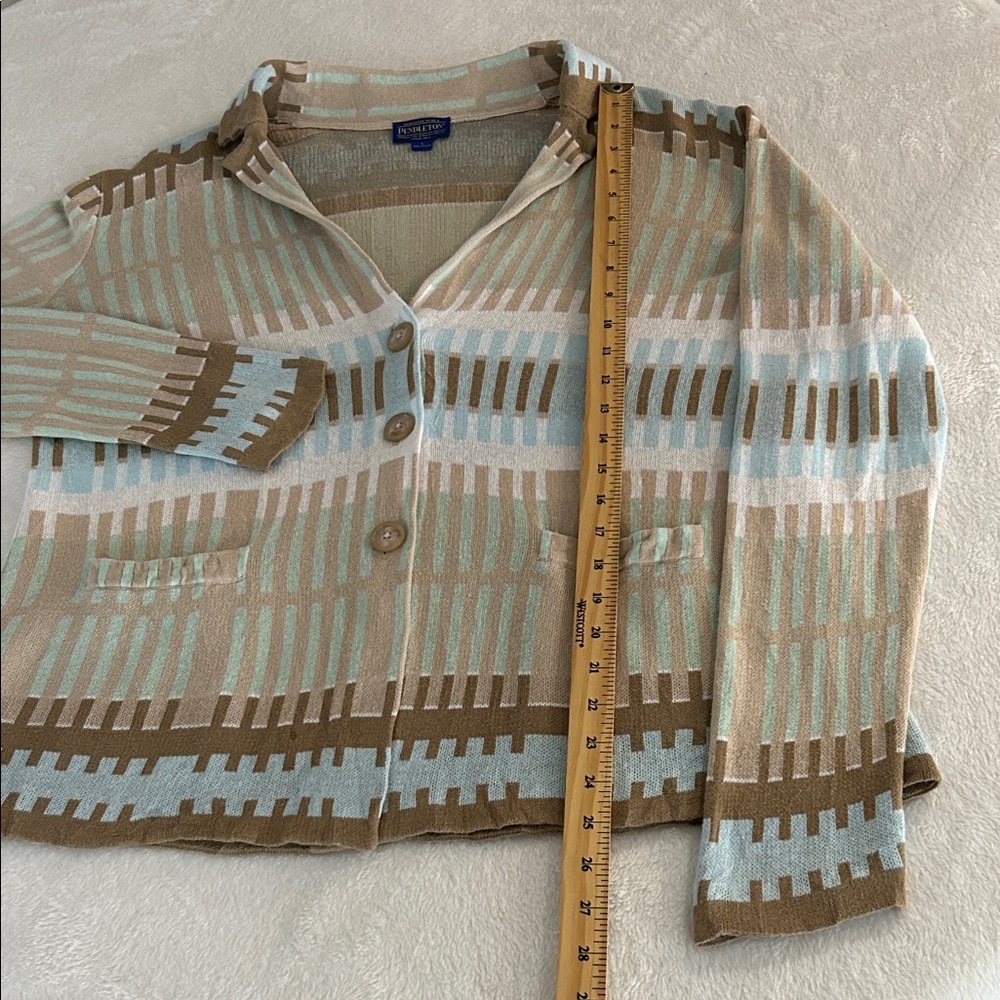 Pendleton Linen Blend Beige and Blue Patterned Cardigan. Size L - Picture 7 of 13